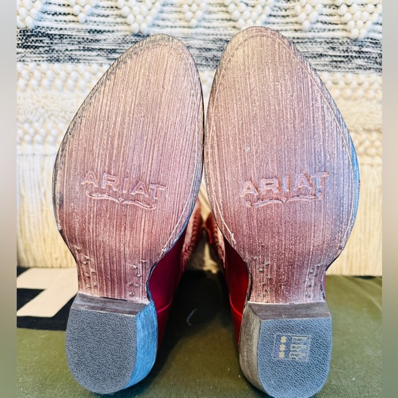 Ariat Women’s Legacy Two Step Boots - Picture 3 of 6